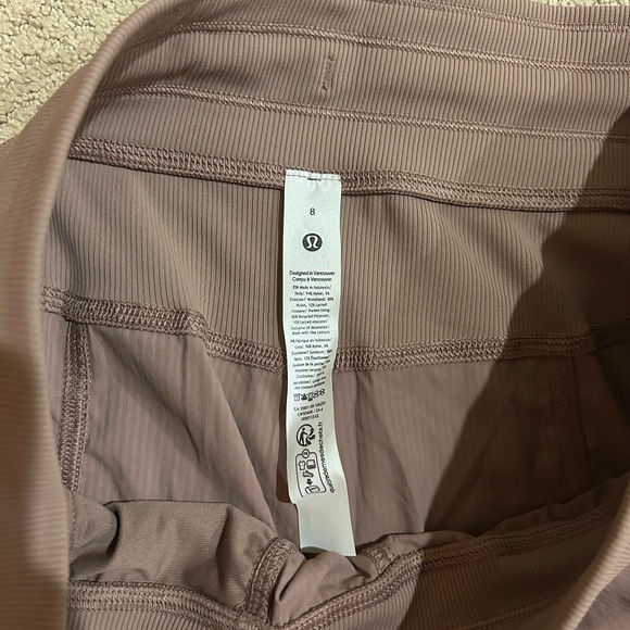 Lululemon NWTs Dance Studio Mid-Rise Pant - Picture 5 of 7